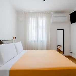 Szálloda Glass House - Smart & Parking, Lecce
